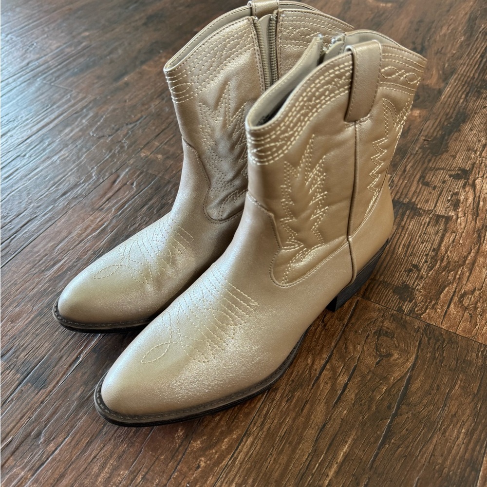 Coconuts by Matisse Gold Ankle Boots